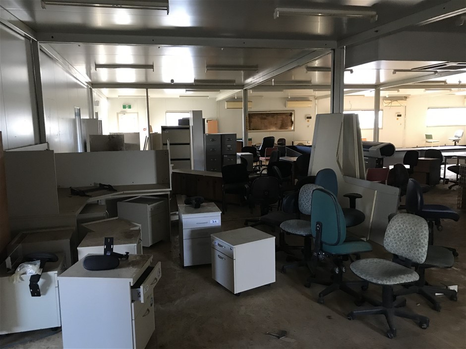 Duchesse De Paris Rosé Brut NV (6x 750mL), France.