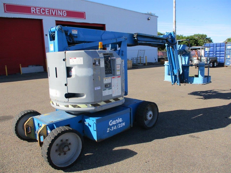1/10 Oz 999.5 Silver Red Kangaroo & Joey 2025 Australian Bullion Merchants