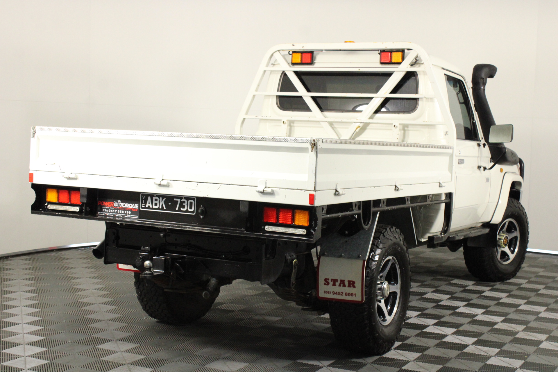 0.16 Carat White 4 round diamonds