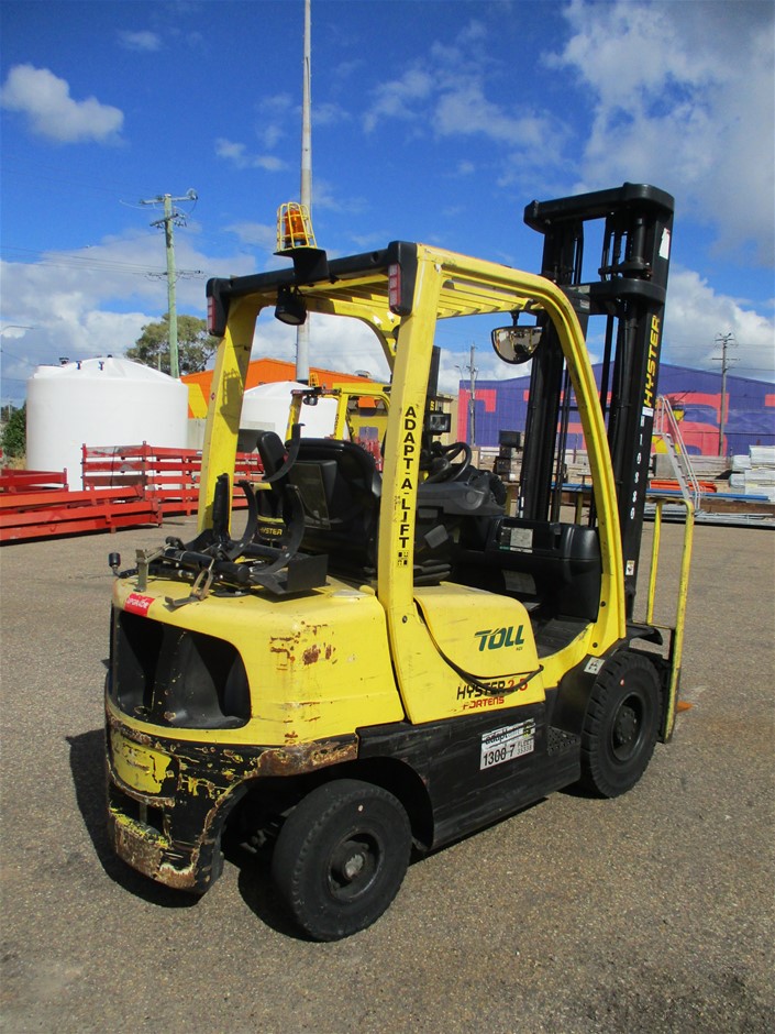 1.00ct Round Cut GRA Certified Moissanite 925 Sterling Silver Earrings