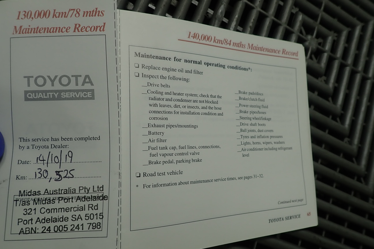 9K WHITE GOLD 0.12ct F VS LAB DIAMOND PEAR WAVE RING