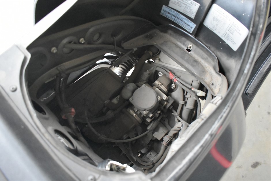 2 Pcs Blue Topaz Gemstone