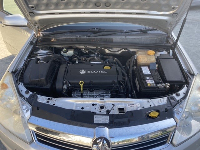 Swift River Vodka 80% ABV (2x 700mL), AUS.