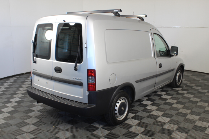 Unused 20' Studio Container Home with Ensuite, Portable Building