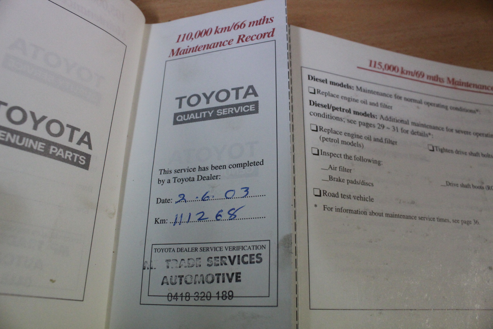 BenQ MH684 LCD Projector