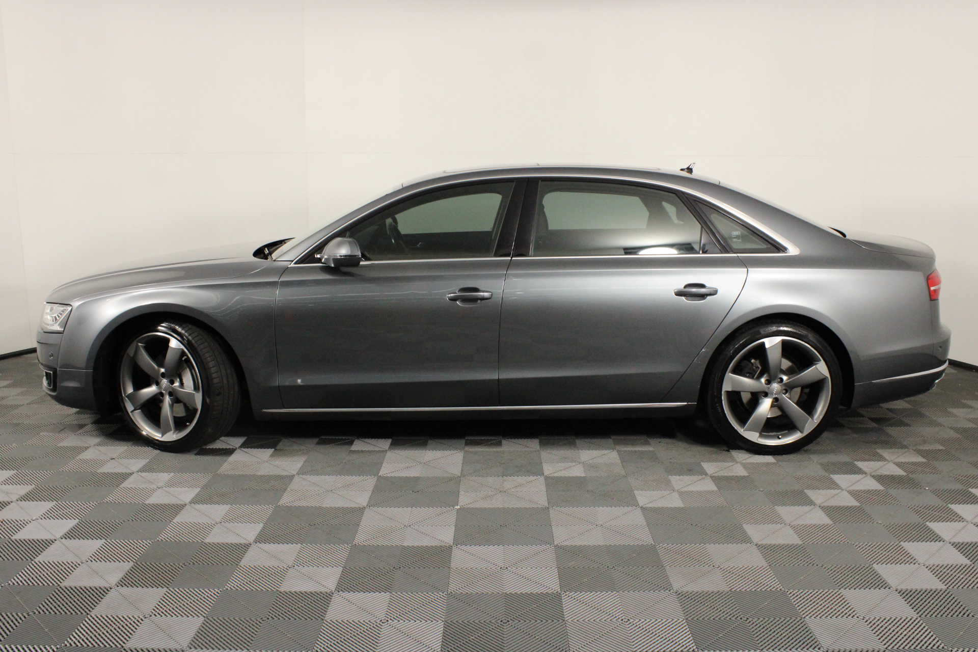 Merdia Black/Grey Bicycle