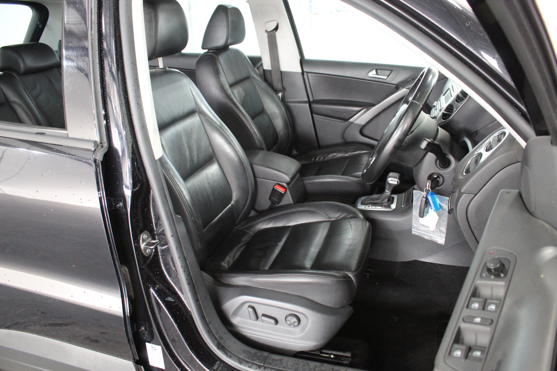 Lindeman's Bin 85 Pinot Grigio (6x 750mL). SEA.