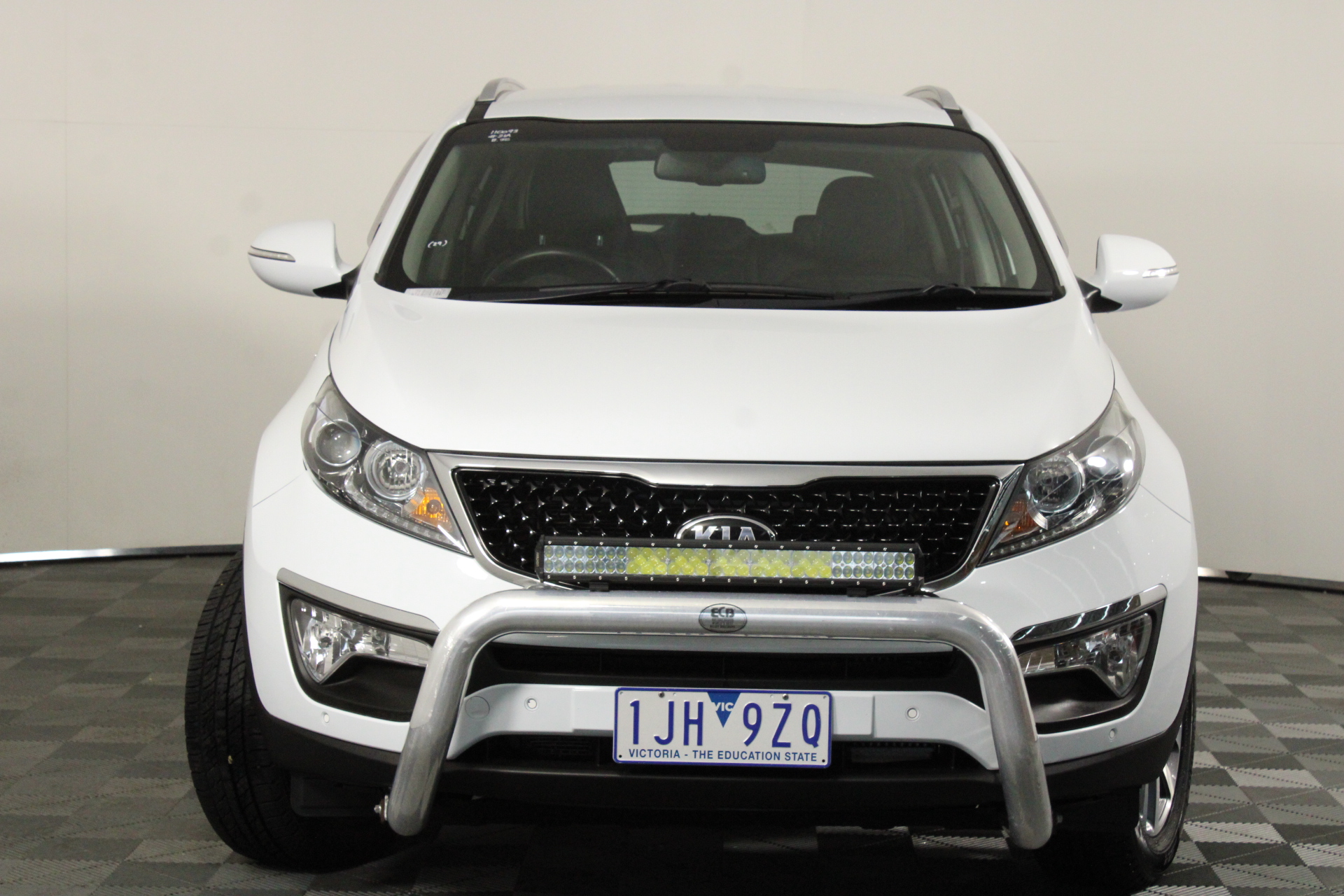 18k White Gold Filled, White Face Iced Out Diamond Quartz Wrist Watch