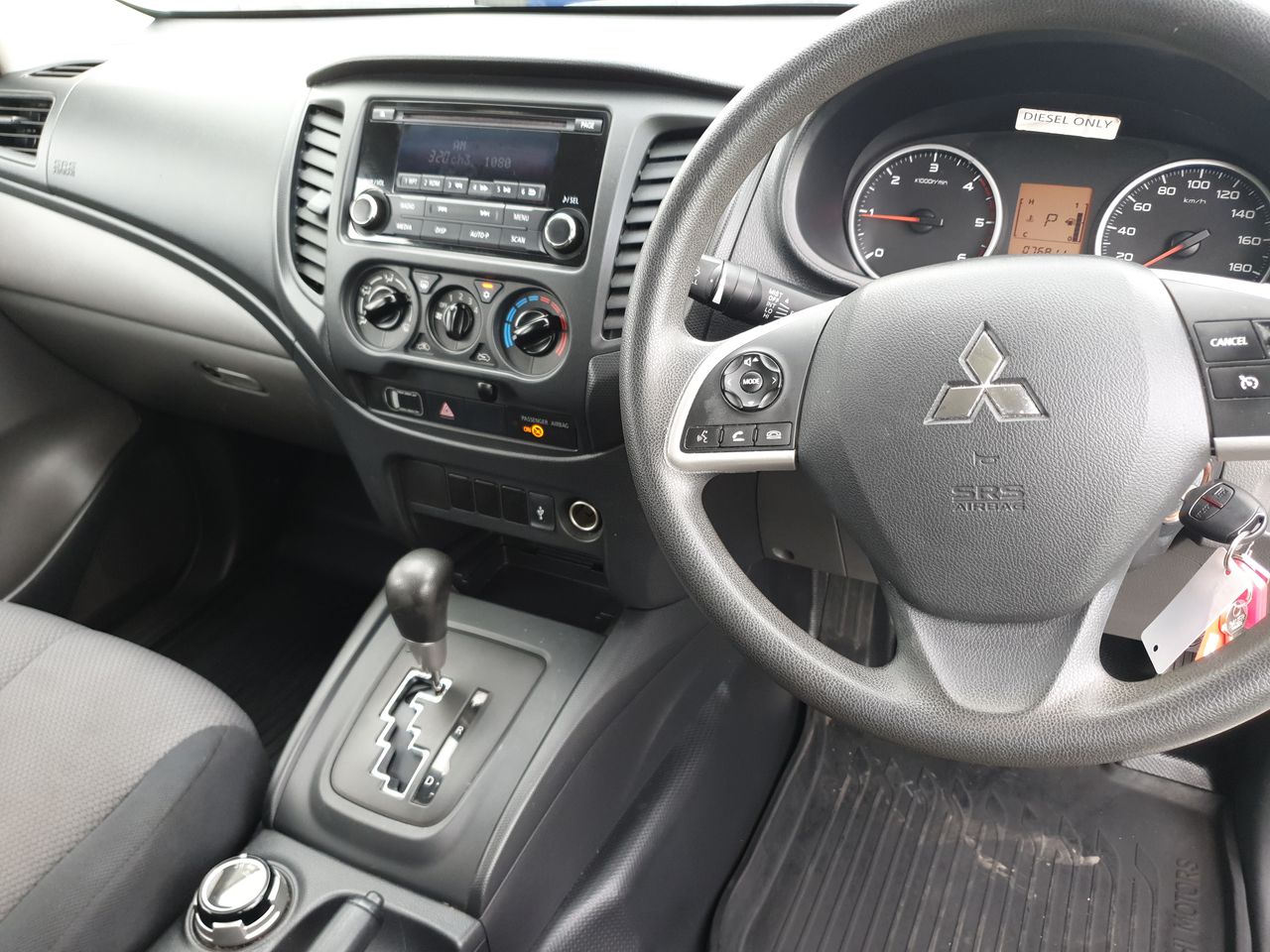 IGLOO Sport Roller Beverage Cooler (Majestic Blue, 5-Gallon). NB: Has marks