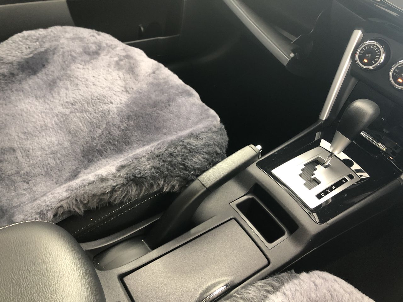 Quantity of 4 26.5-25 Earthmoving Tyres(Unused)