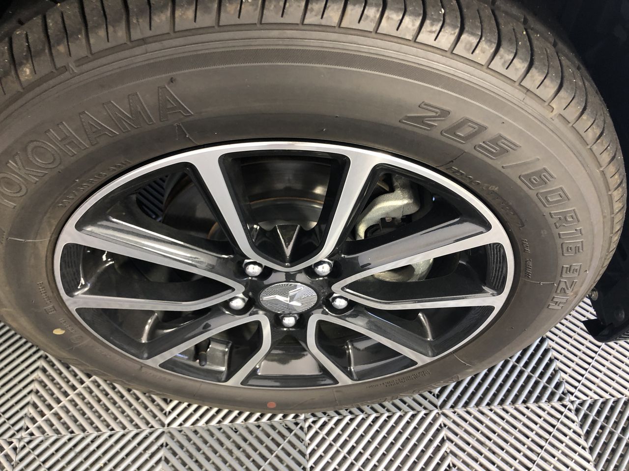 Quantity of 2 26.5-25 Earthmoving Tyres (Unused)