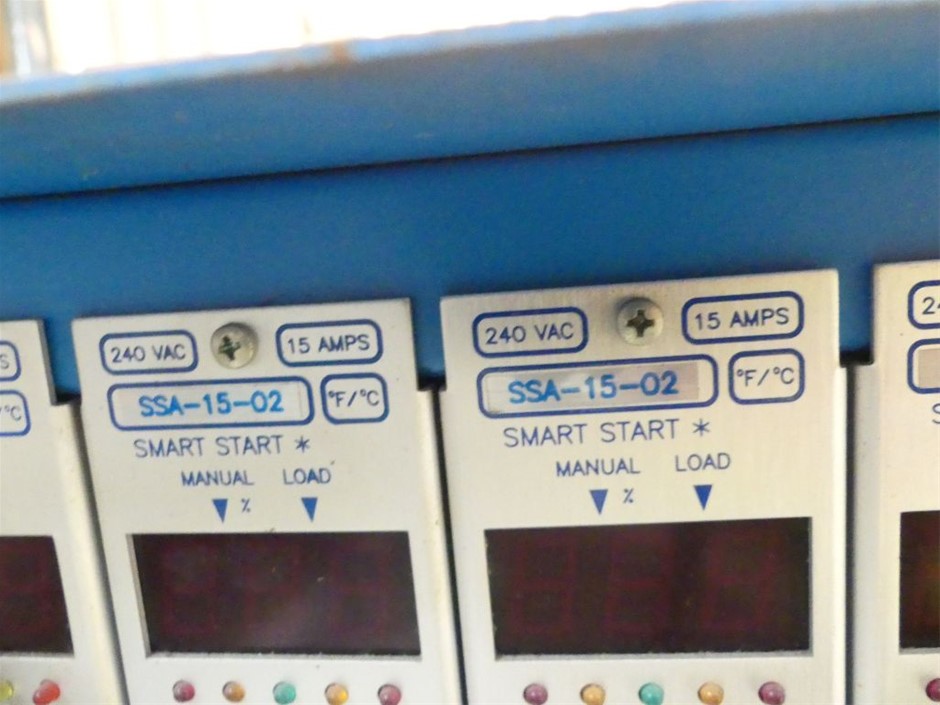 SUNBEAM Handheld Garment Steamer, Model SG1000, Maroon.