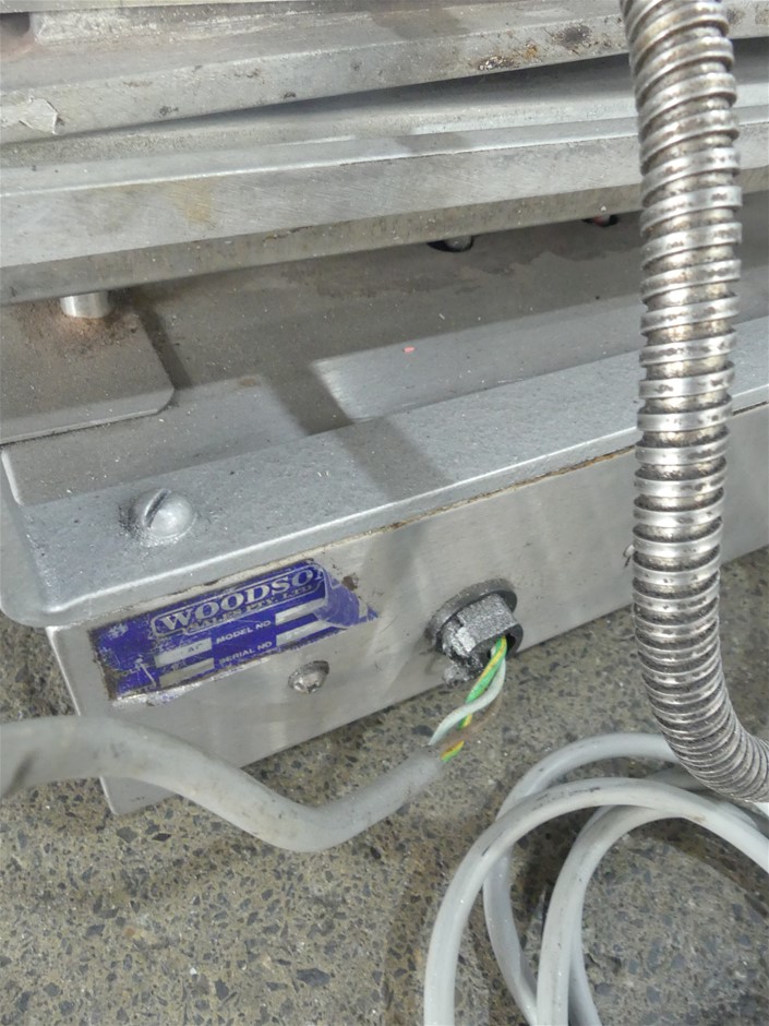 2 Carat round 2 white diamond each CVD Uncertified