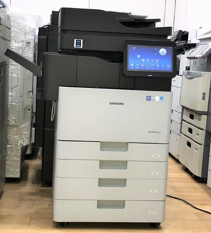 0.12 carat white round 4 diamond