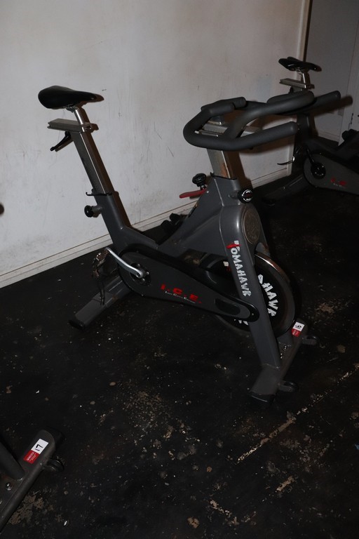 <B>12m x 9.6m Building Complex</B>