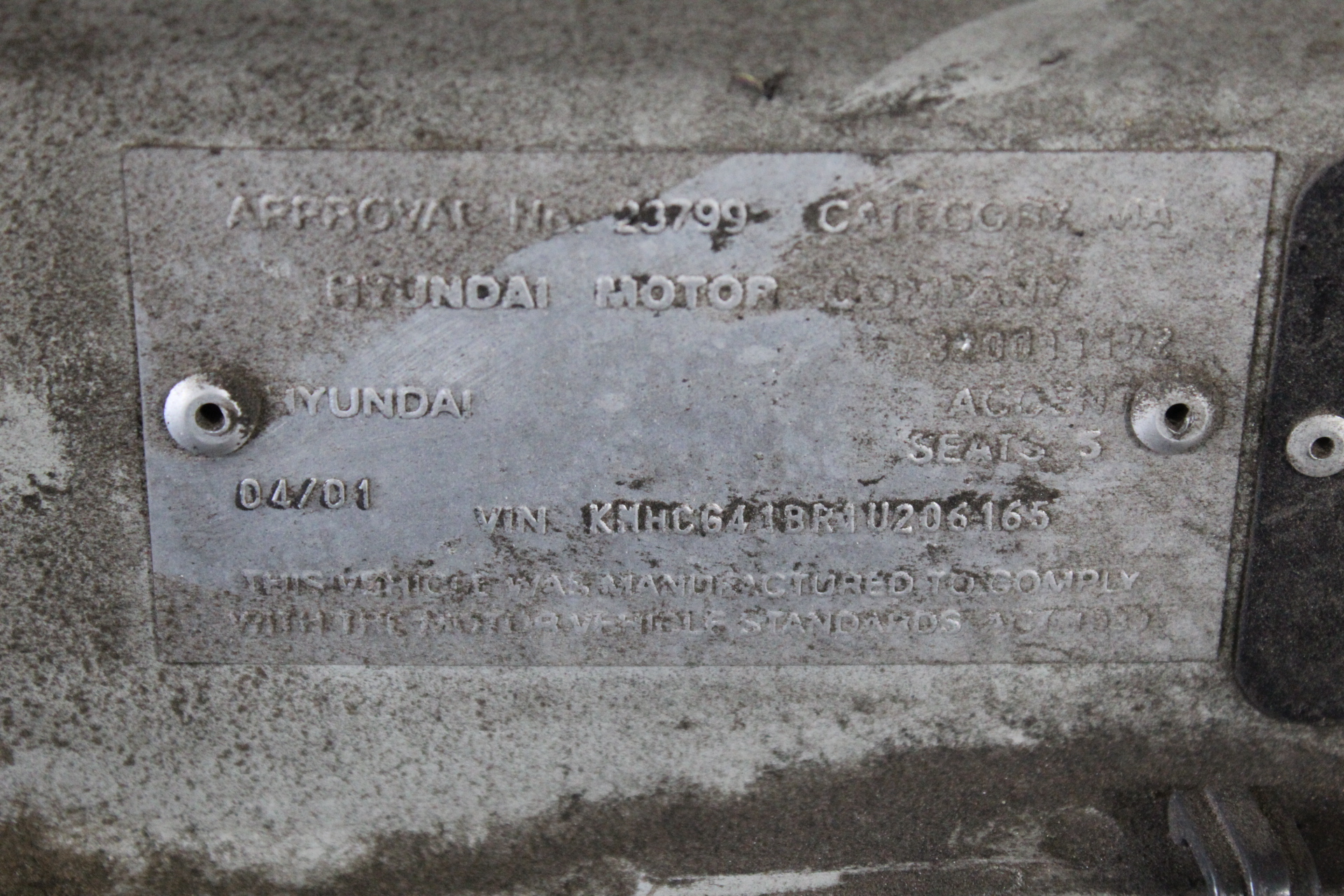 BUNDLE: Columbia Men's Permit Iii Short, Fossil, Small/8" Inseam X EE  Wome