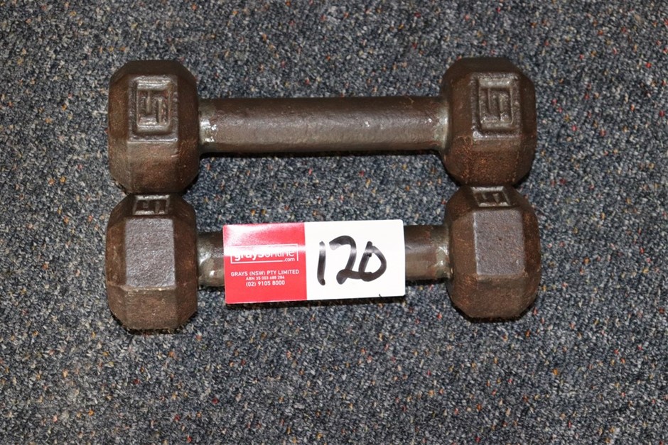 0.07 Carat round 2 white diamond