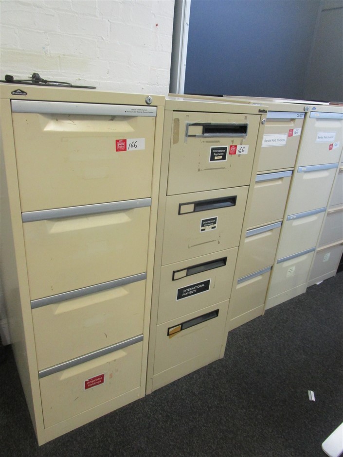 6-7mm Black & Pink Potato Shape Pearl with Platinum Plated Bracelet