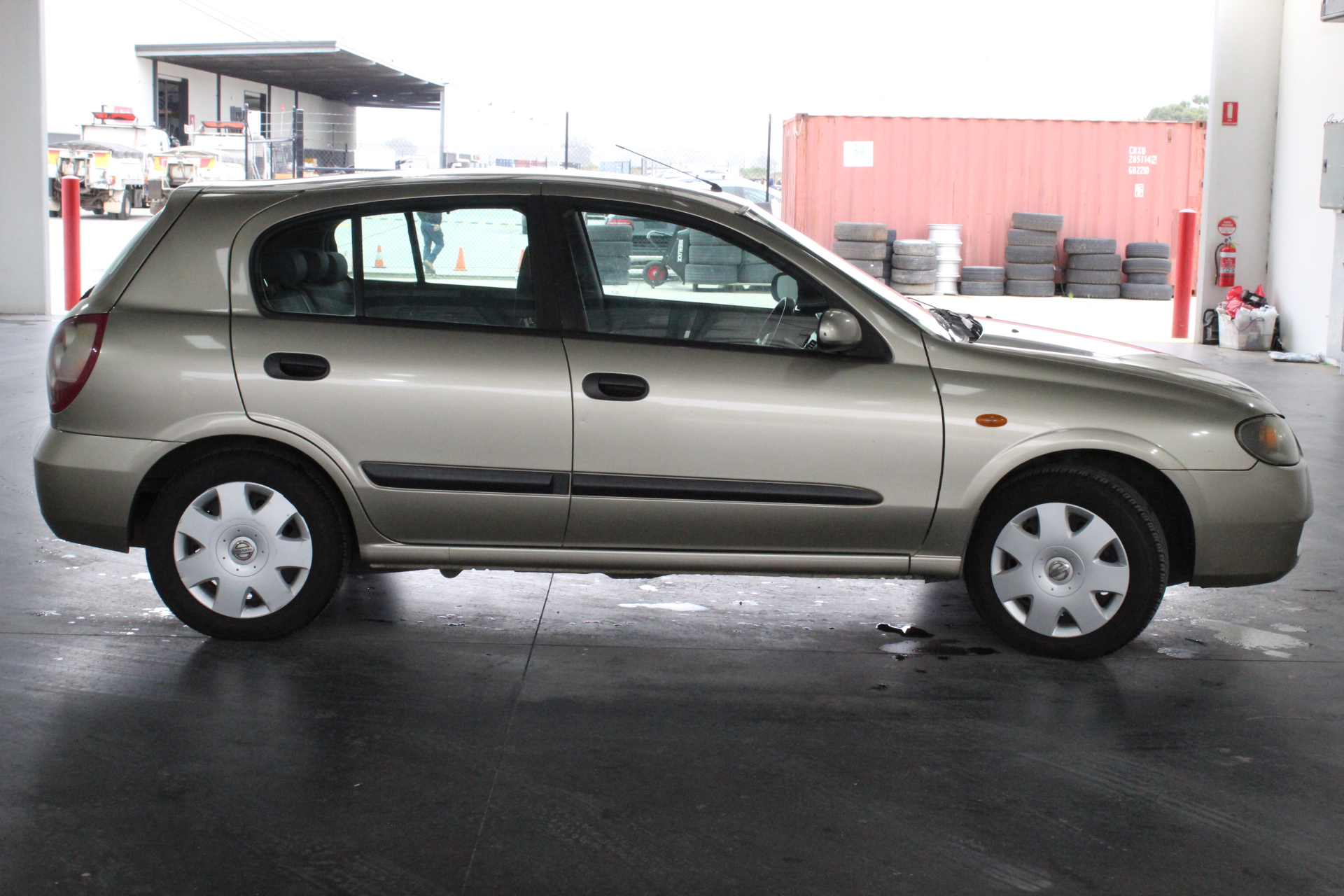 MEDELA 3 in 1 Nursing & Pumping Bra, Lightweight & Comfortable When Feeding