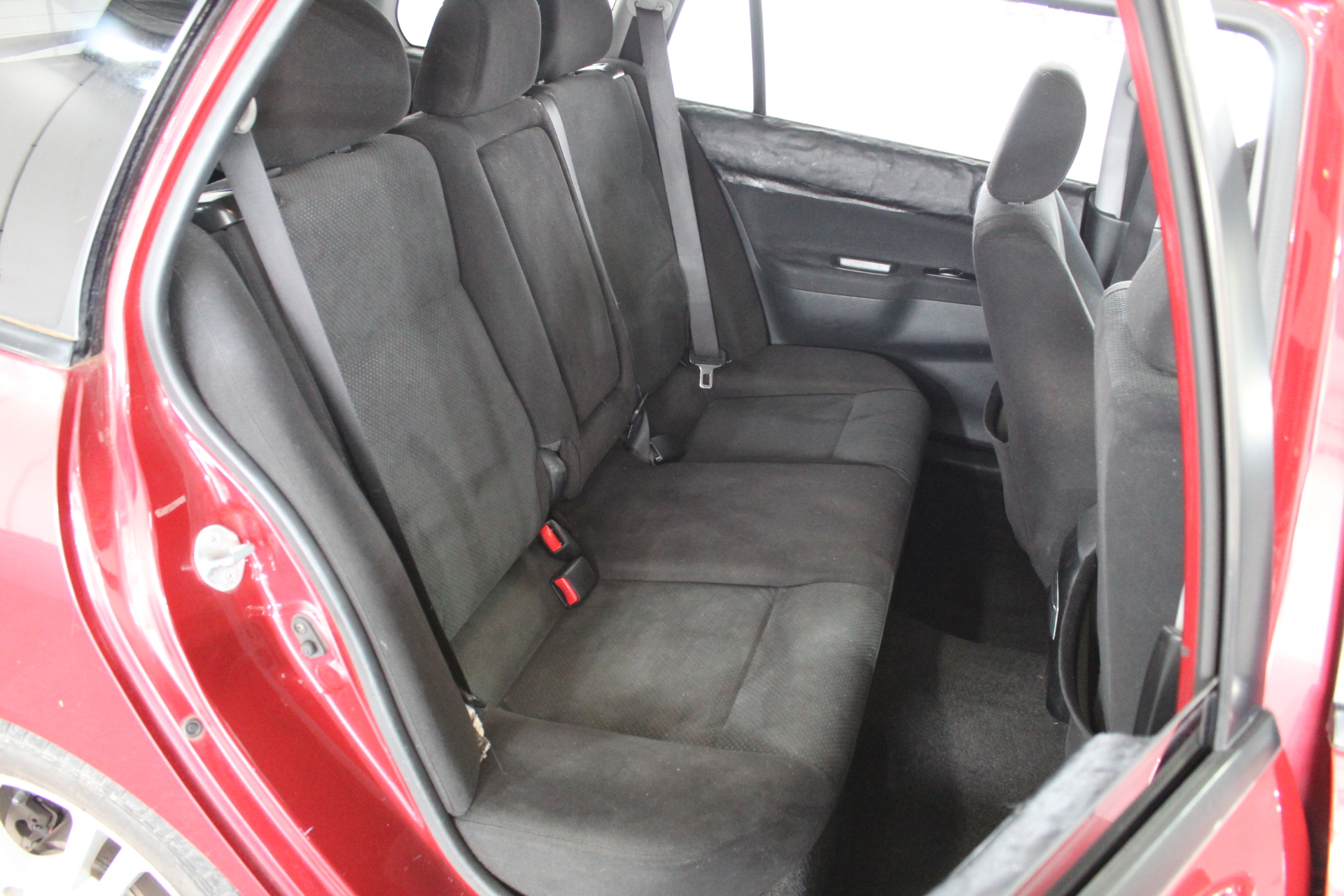 15.69 Carats Natural Yellow Sapphire