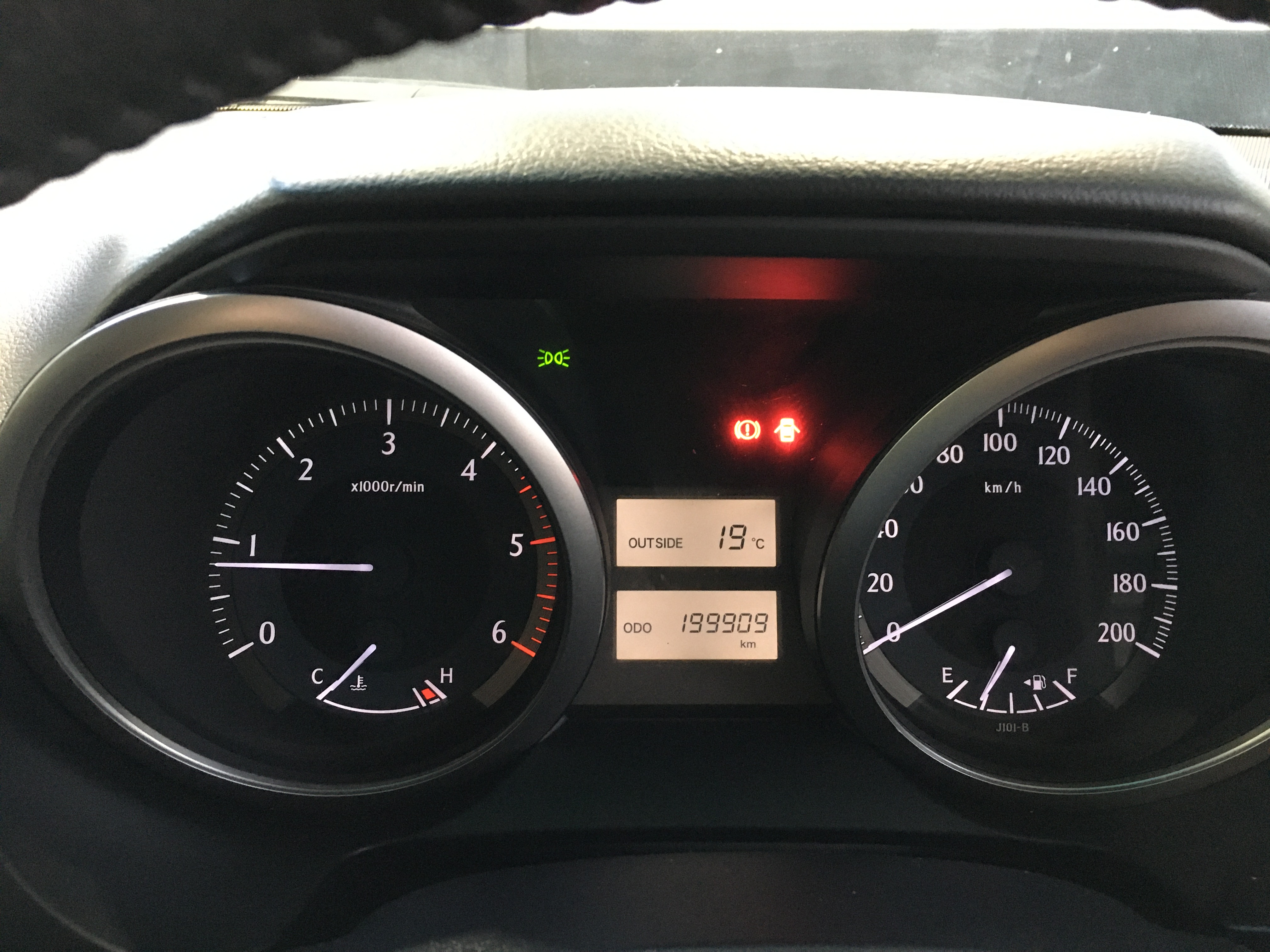 25.3 Carats Natural Blue-Green Sapphire