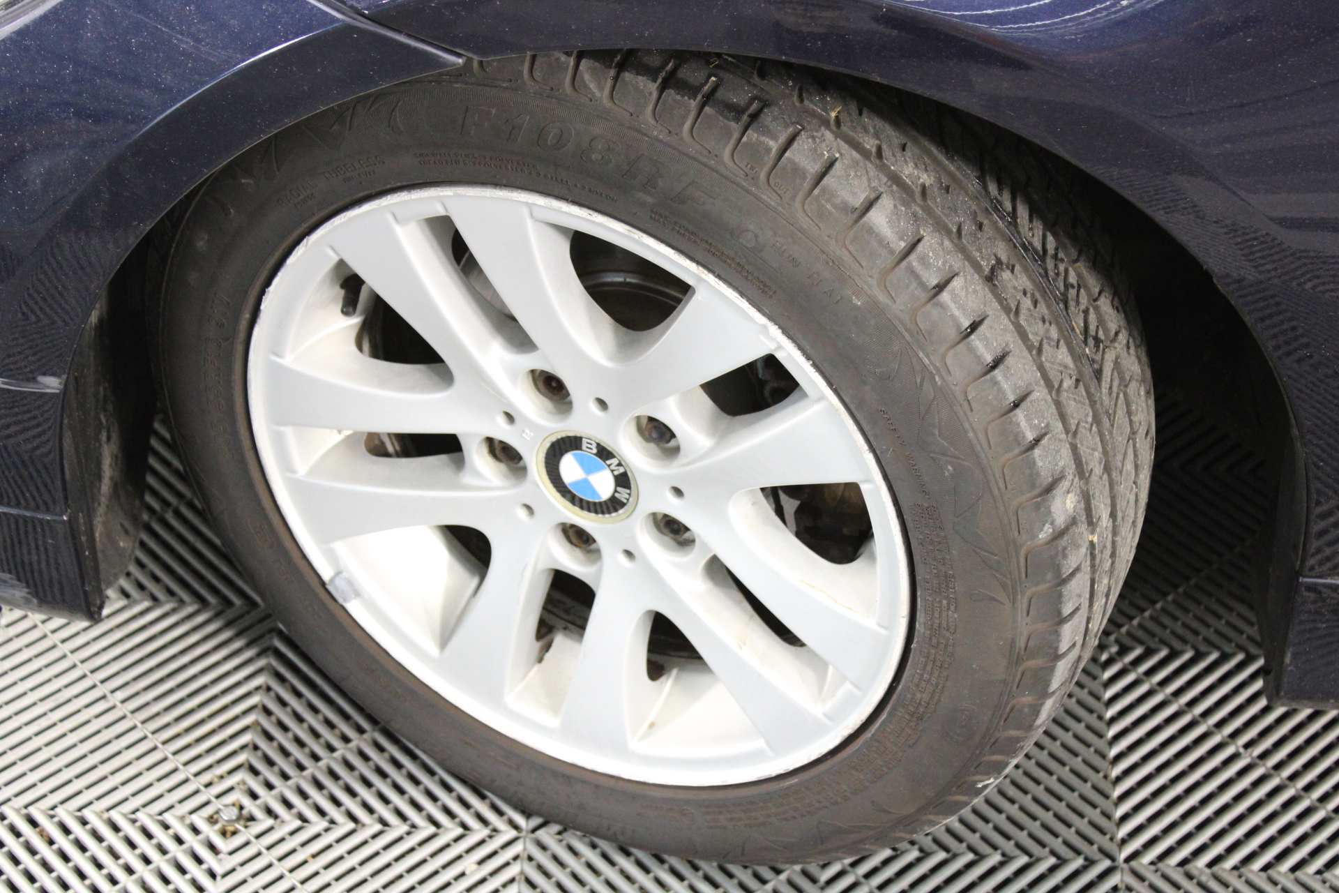 Duchesse De Paris Brut Blanc De Blancs NV (6x 750mL), France.