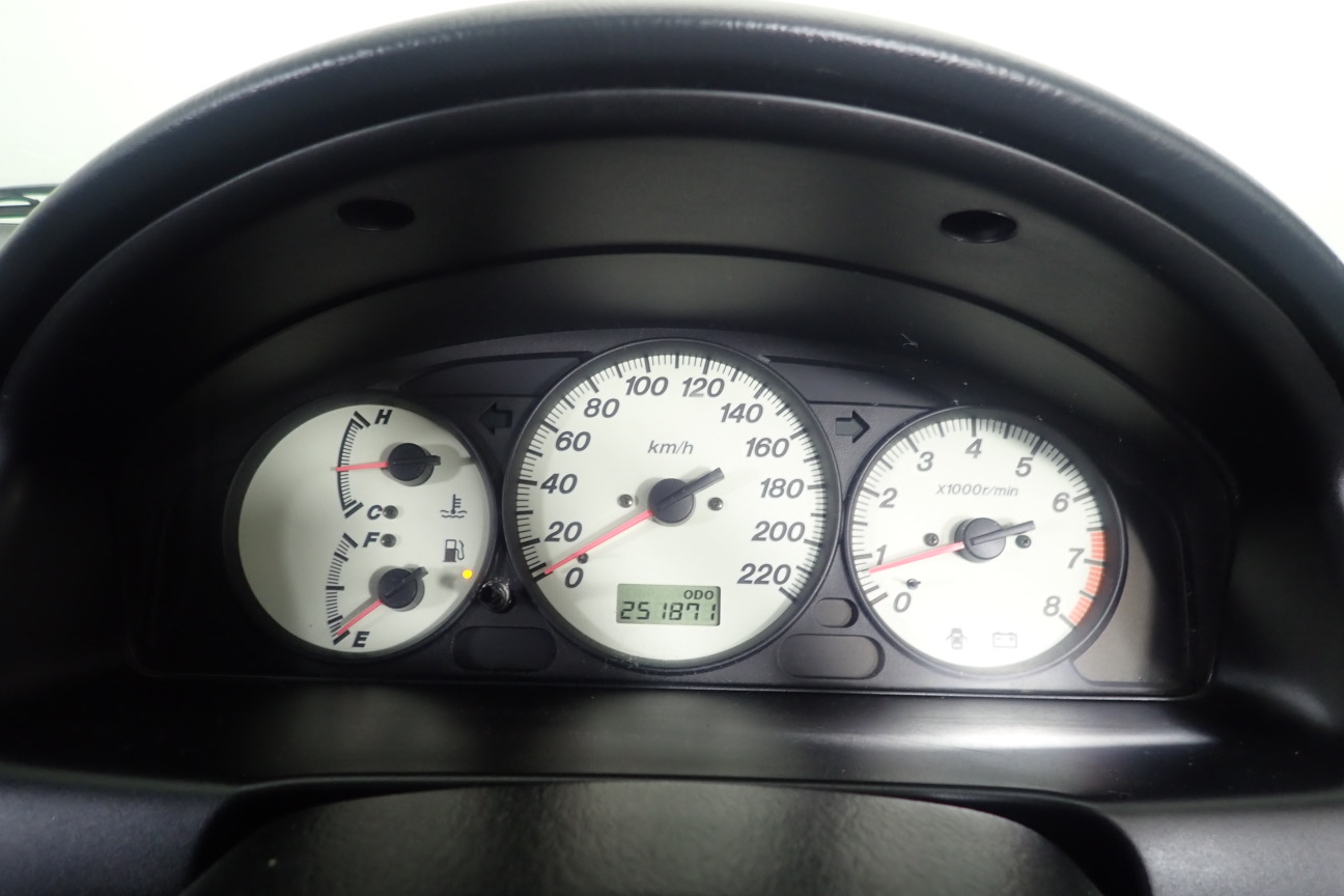 Veuve D'Argent Cuvee Prestige Blanc de Blancs Brut NV (6x 750mL)