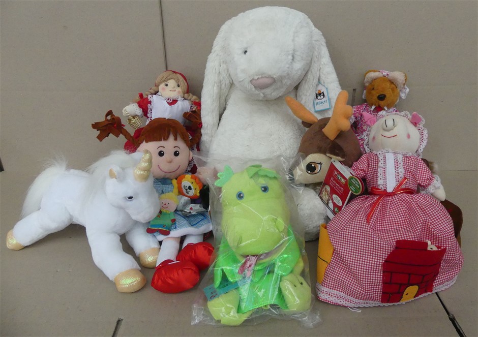 By The Vineyard Pinot Grigio (12x 750mL). SEA.