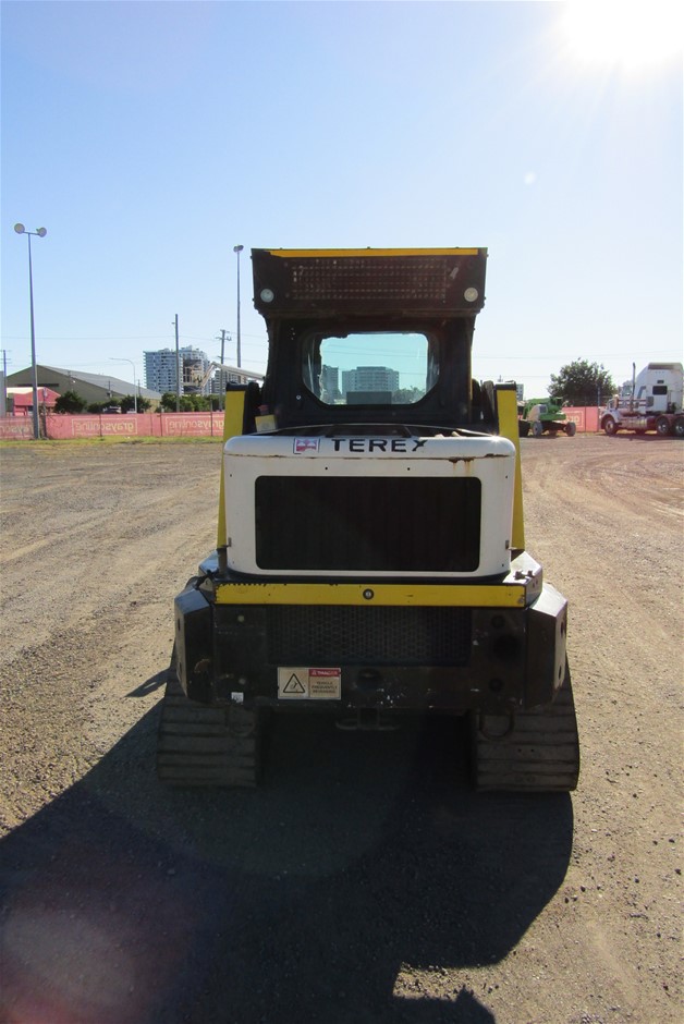 Wolf Blass Red Label Shiraz (6x 750mL), SEA.