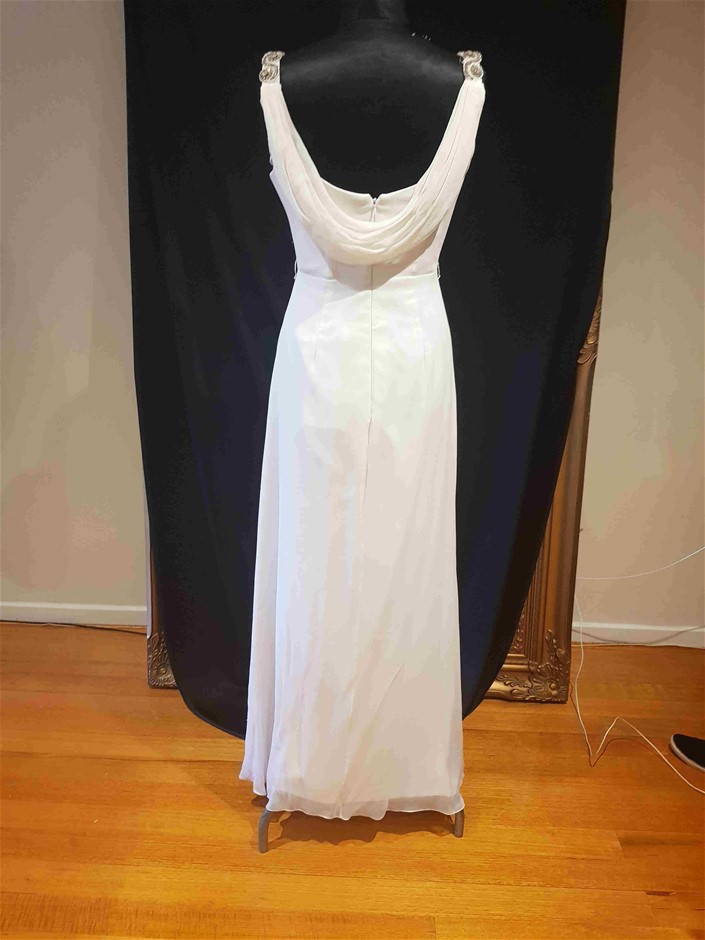 SWIMS Men's Swim Short, Size M, Blue/Floral.  Buyers Note - Discount Freigh