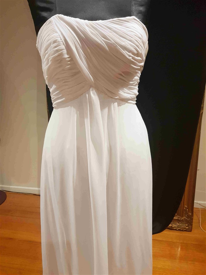 Jules Roy Pinot Noir 2024 (6x 750mL), France.