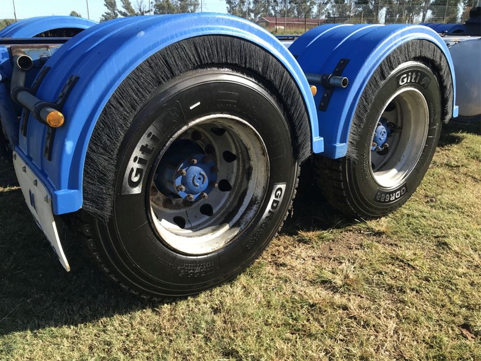 Tread Softly (Moderate Alcohol) Pinot Grigio  (12x 375mL) Current Vintage R