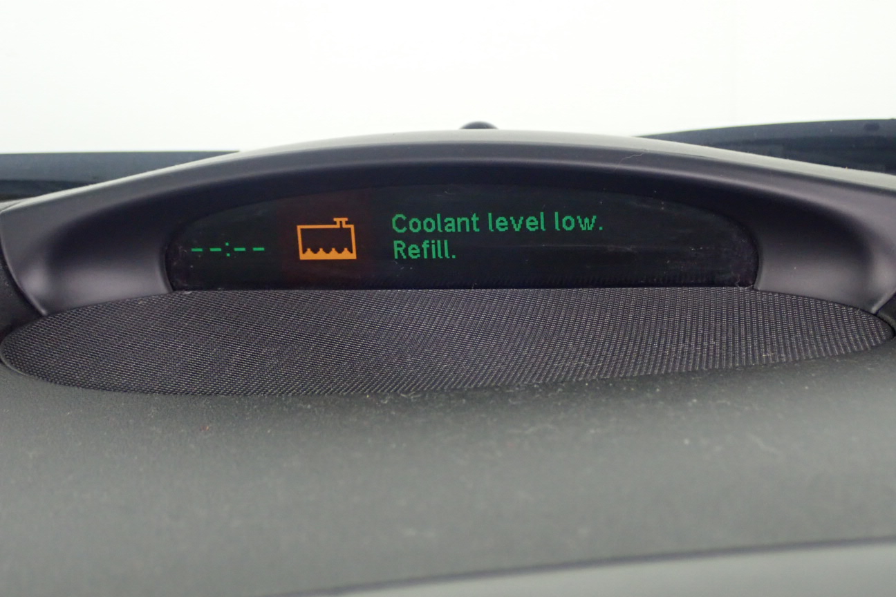 Mattel Disney Princess Toys, Ultimate Castle 4 Ft Tall with Lights & Sounds