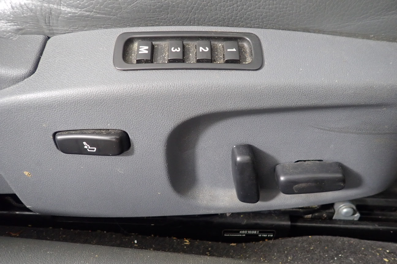 SENSIBLE ECO LIVING Tredle Bin 47L, Stainless Steel. NB: Minor use.