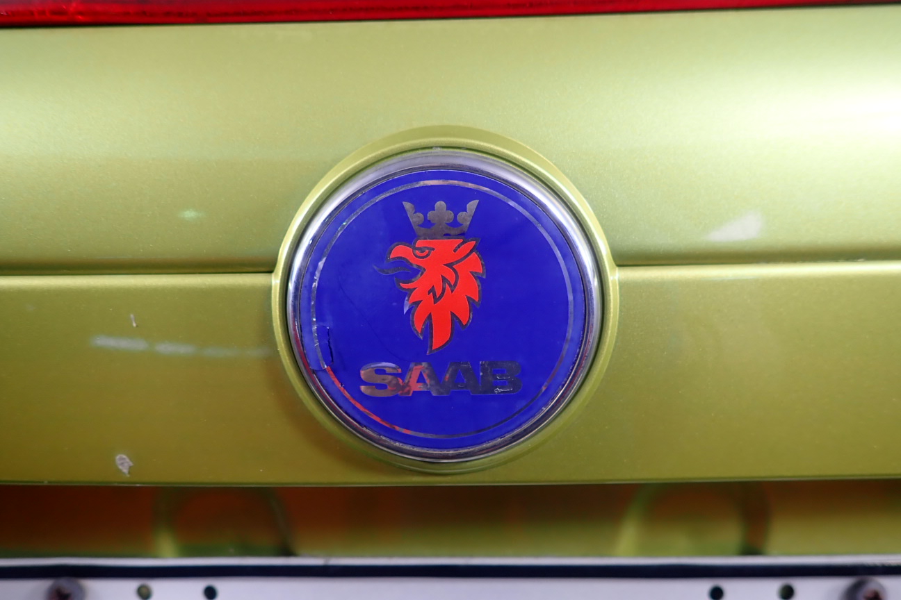 SIRUI AM-1004K Lightweight Aluminum Tripod with Ball Head with Case - Conve