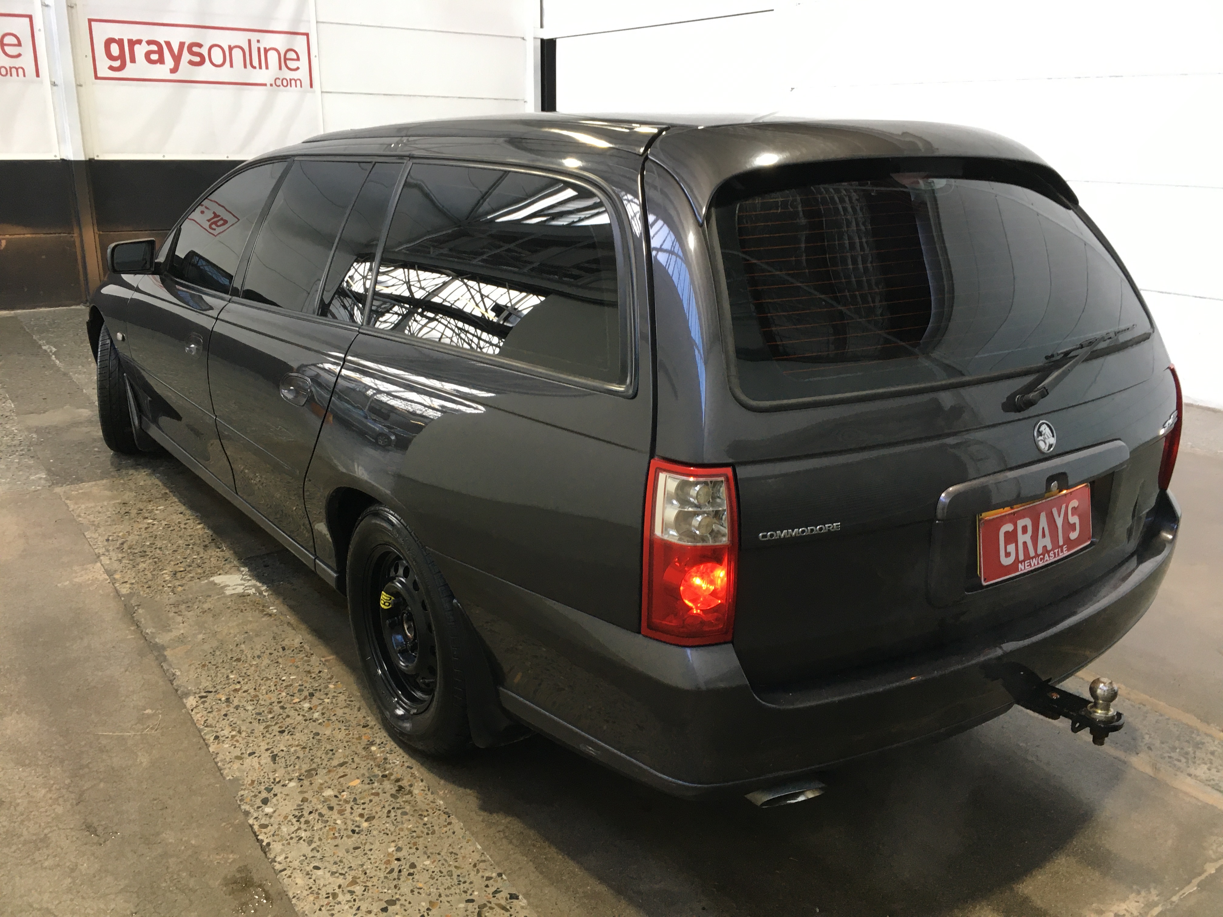 Approx. 10 x INFLATABLES: 