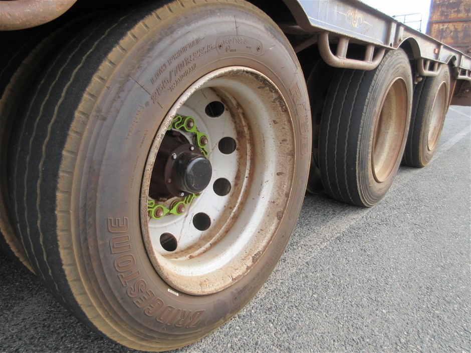 DeWALT 36V (18V x 2) 546mm Cordless Brushless XR Self Propelled Mower - Ski