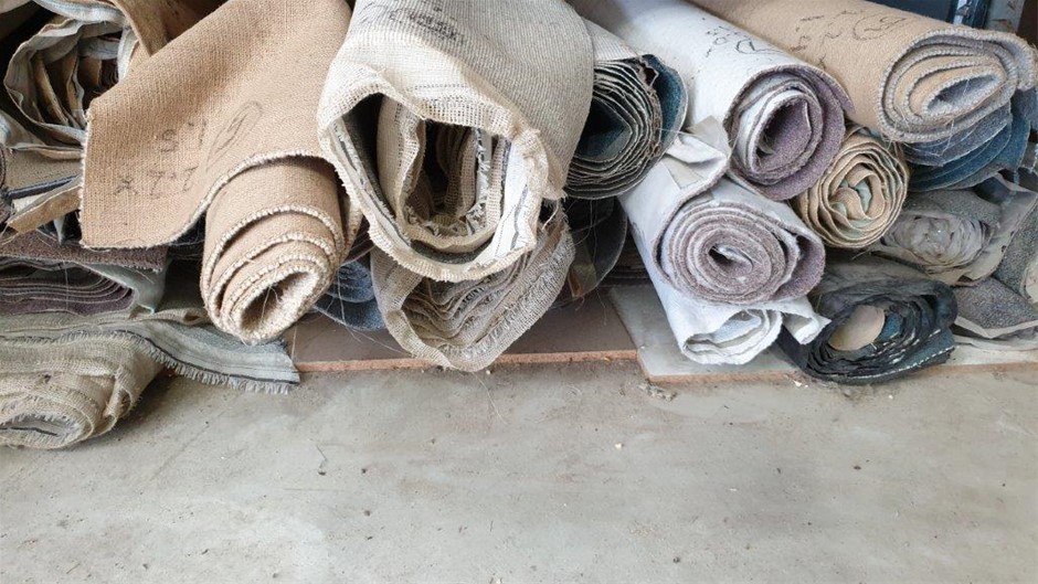 AMAZON BASICS 5.56 CM 4-Blade Push Reel Lawn Mower, Blue.