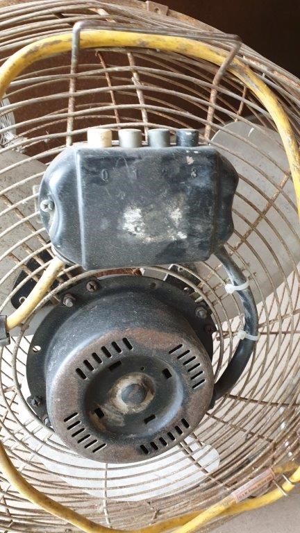 BLACK + DECKER 18V Hammer Drill Kit With Carry Case & 80x Attachments. NB: