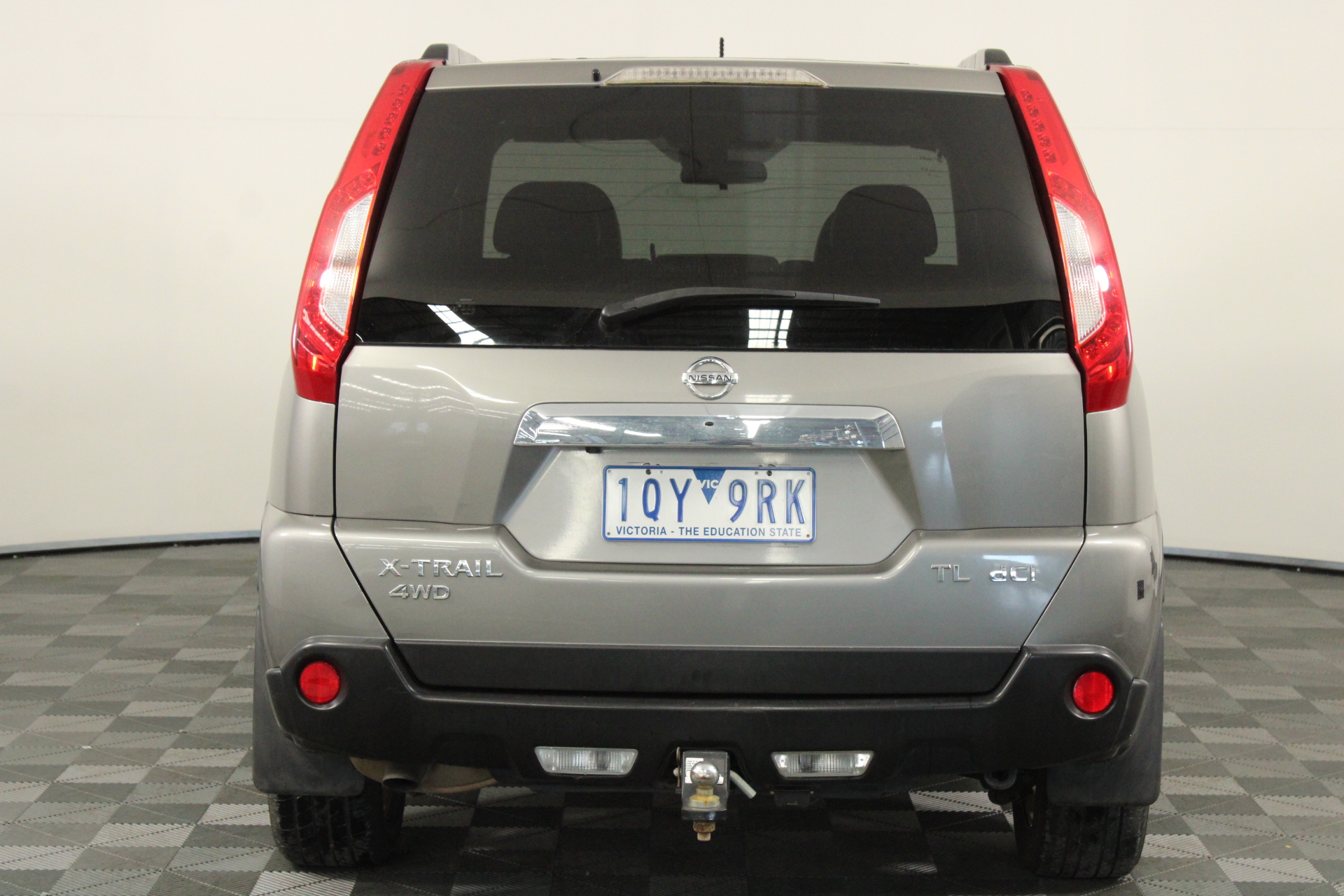 KARCHER 18 Volt Battery Fast Charger. NB: Minor use & Not in Original Box.