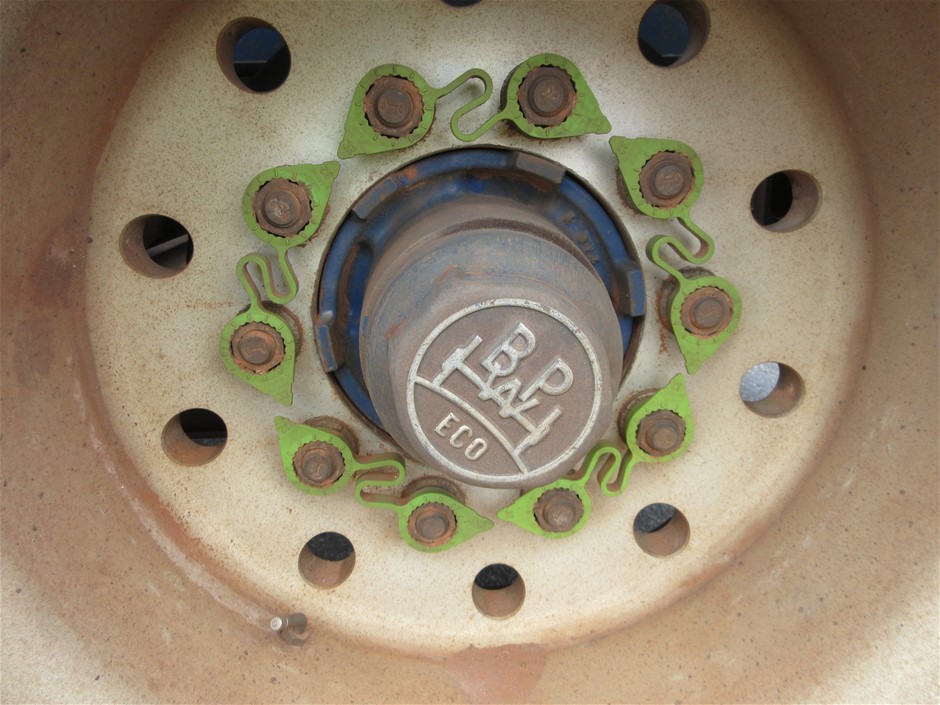 Plastic Stackable Crates