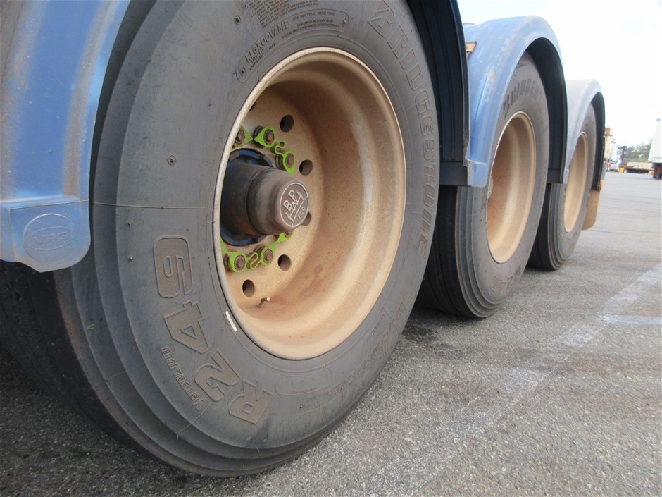Plastic Stackable Crates