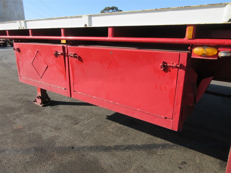 Baroque Pearls & Large Lobster Clasp Gold Plated Bracelet