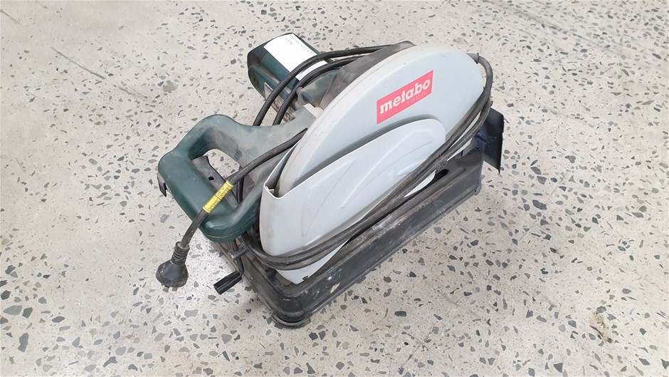 <B>Bedford Truck Cab</B>