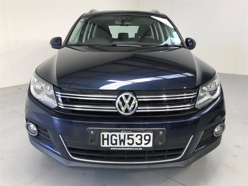 Nintendo RVL-001 (AUS) Wii Console - Black (Lot of 6)