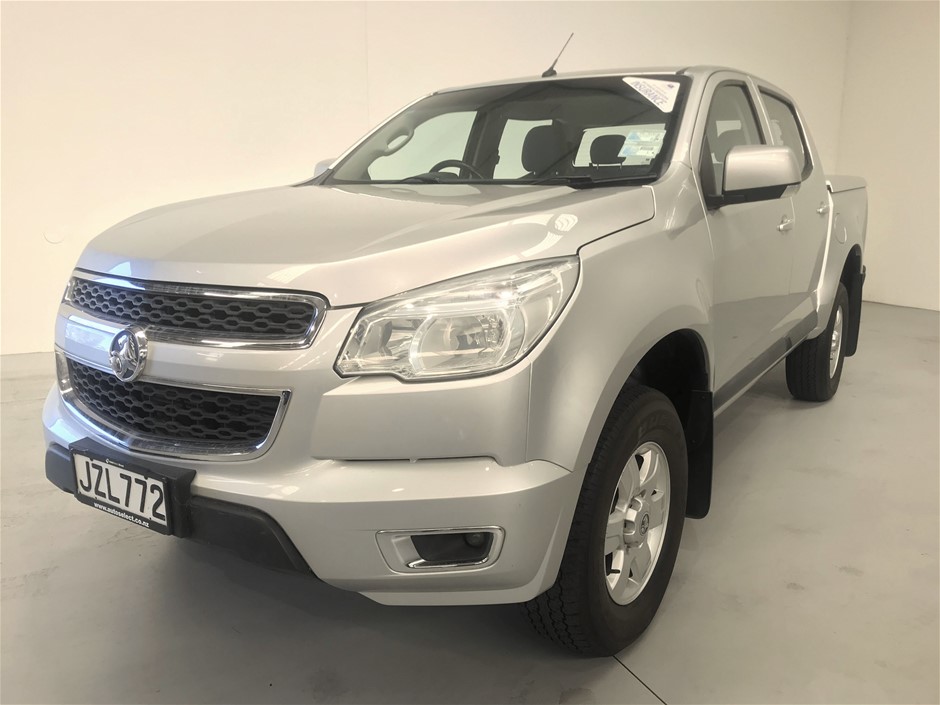 18K Gold-Filled Cuban Chain Bracelet with Simulated Diamonds - 17.8cm