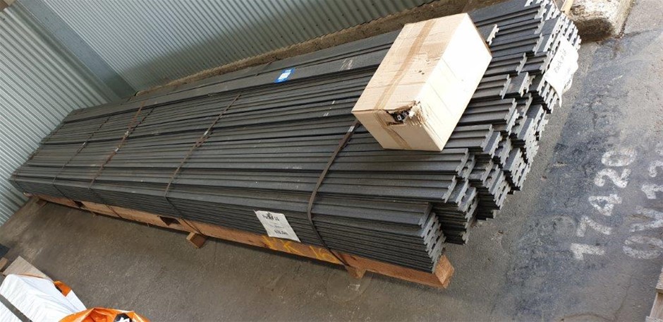 Netgear Orbi 4GX Router with Satellite New