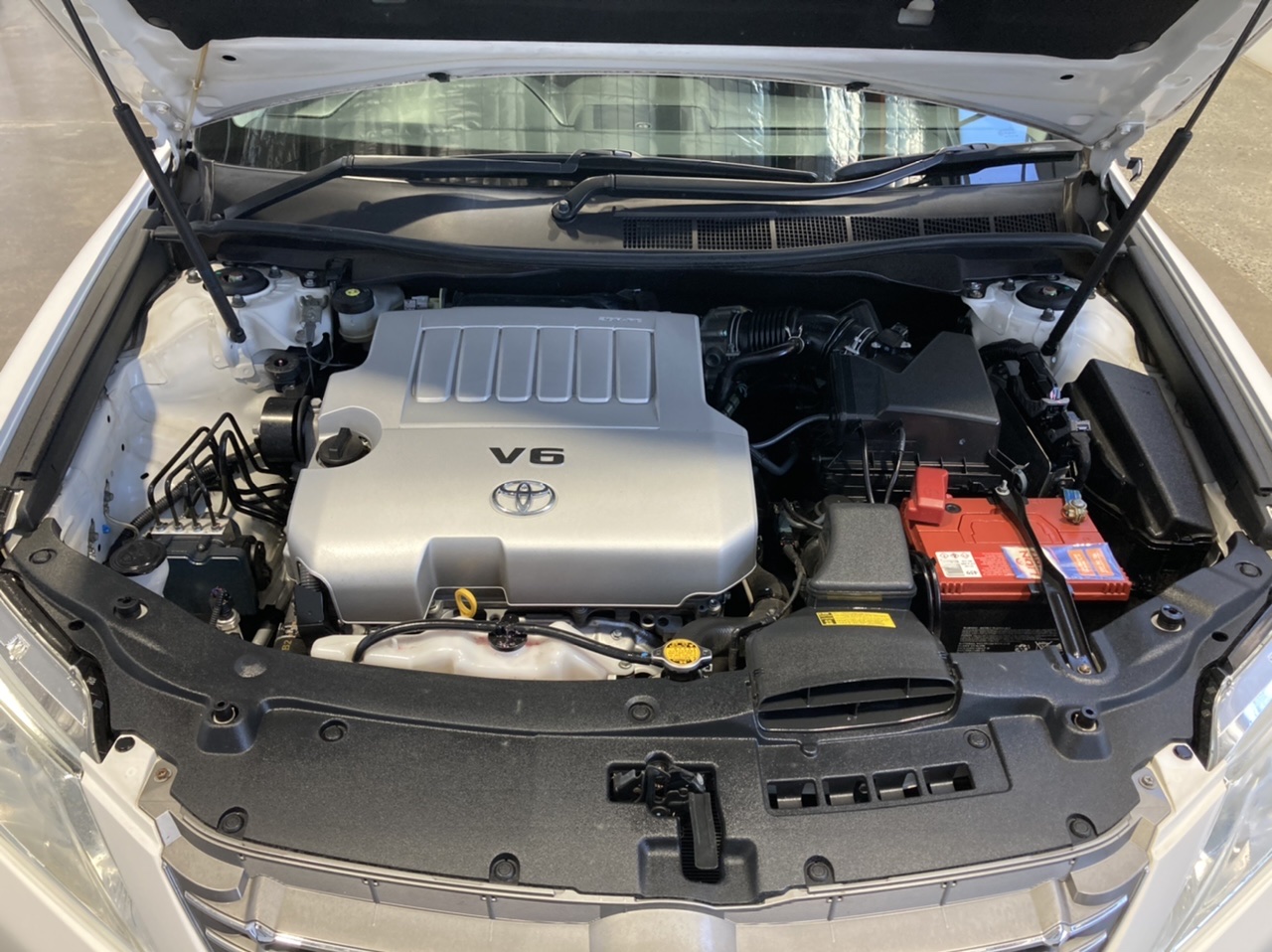 ~800m2 of Light Grey Laminate Cadenza Flooring with Click System Joint