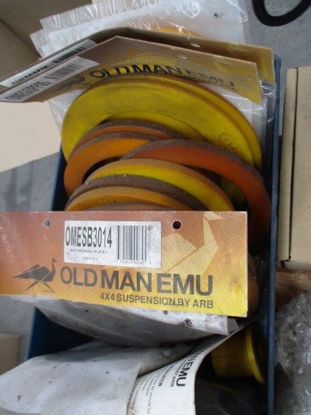 Bleeding Heart Semillon Sauvignon Blanc 2022 (12x 750mL) SA