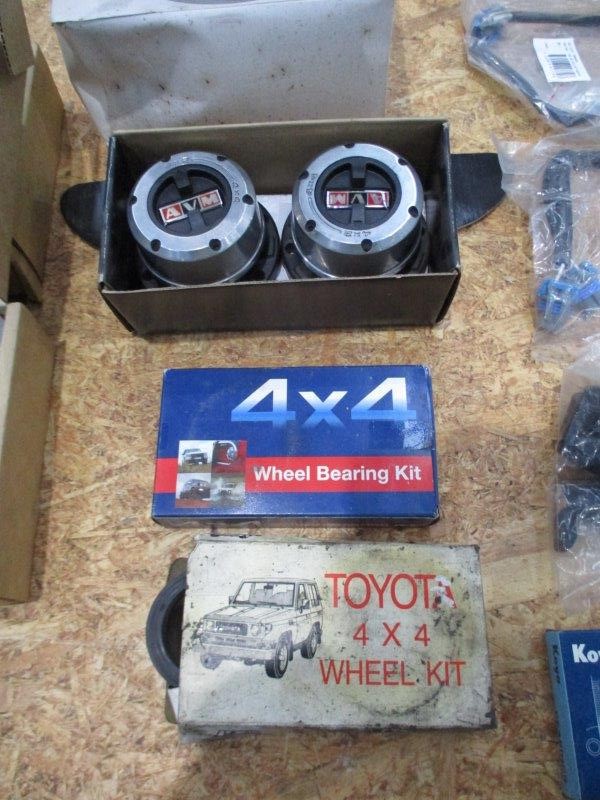 Lindeman's Gentleman's Collection Cabernet Sauvignon (6x 750mL).